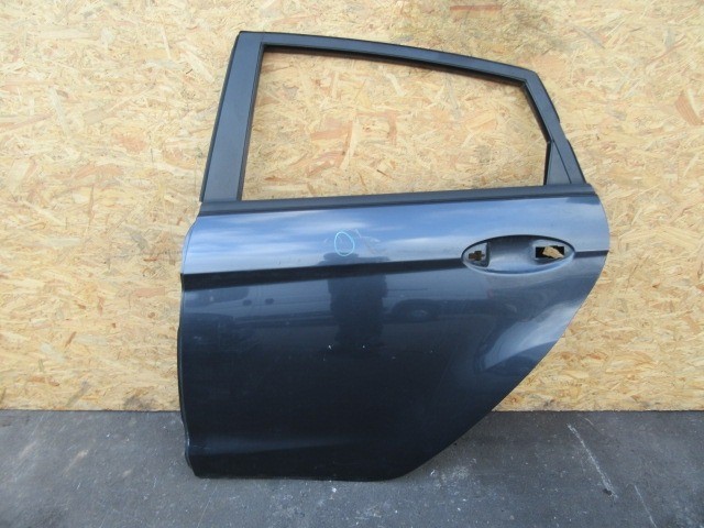 136637 Ford Fiesta 2008-2017 bal hátsó ajtó a képen látható sérüléssel 