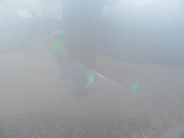 147878 Fiat Linea bal hátsó ajtó a képen látható sérüléssel