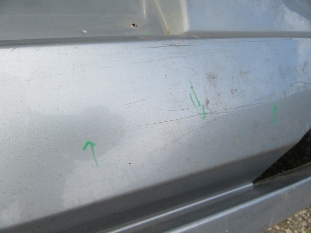 147902 Fiat Grande Punto hátsó lökhárító a képen látható sérüléssel 71777606