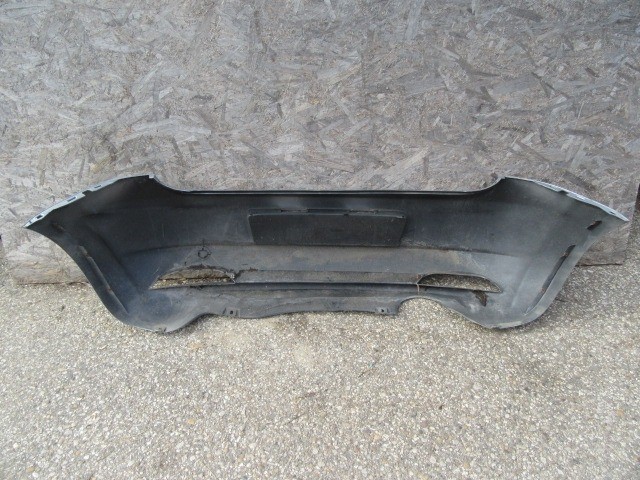 147902 Fiat Grande Punto hátsó lökhárító a képen látható sérüléssel 71777606
