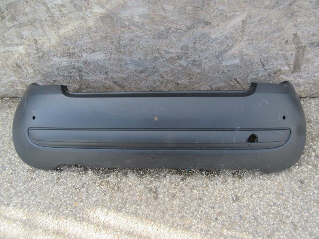 147860 Fiat 500 2007-2015 Pop hátsó lökhárító 3 parkszenzor helyes