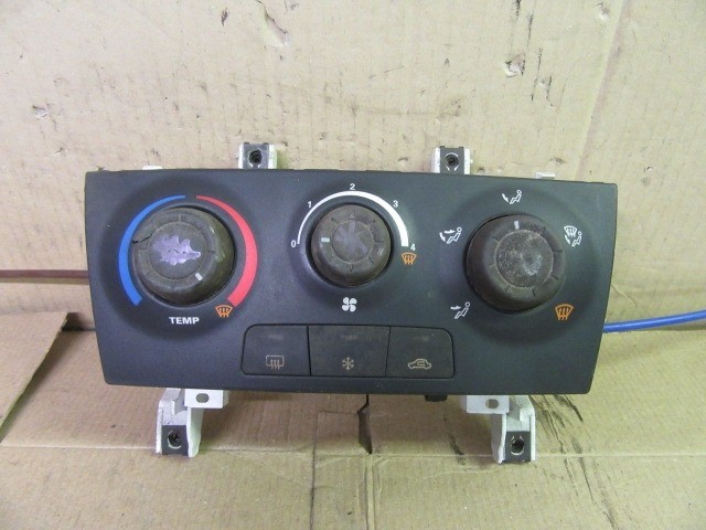 147889 Fiat Stilo manuál klímás fűtéskapcsoló