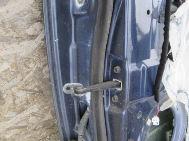 150007 Kia Carnival 2006-2014 jobb első ajtó