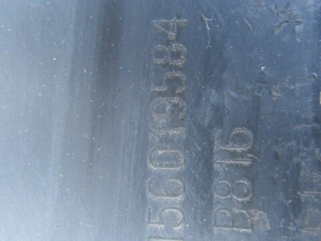 150050 Lancia Thesis parkszenzor helyes hátsó lökhárító a képen látható sérüléssel