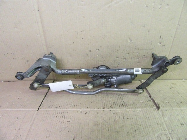 Mazda 5 2005-2010 első ablaktörlő motor mechanikával