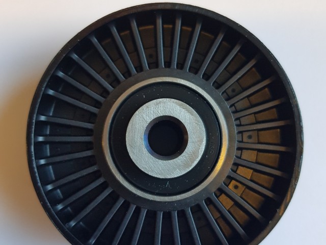 Alfa Romeo, Fiat, Lancia utángyártott új generátor szíj vezető görgő