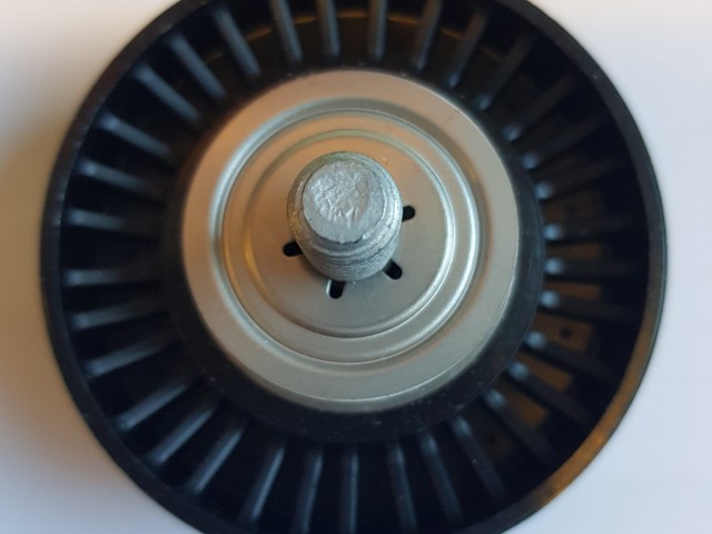 Alfa Romeo 159, Brera, Spider utángyártott új generátor szíj vezető görgő