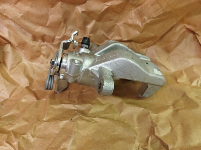 Lancia Delta 2008-2014 gyári új jobb hátsó féknyereg