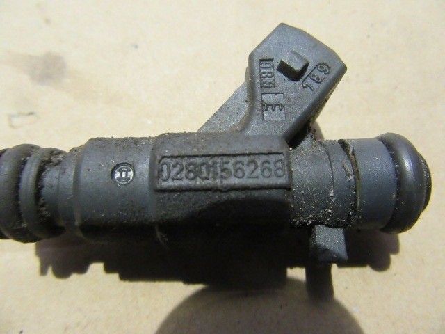 Alfa Romeo MiTo 1,4 16v benzin injektor 0280156268