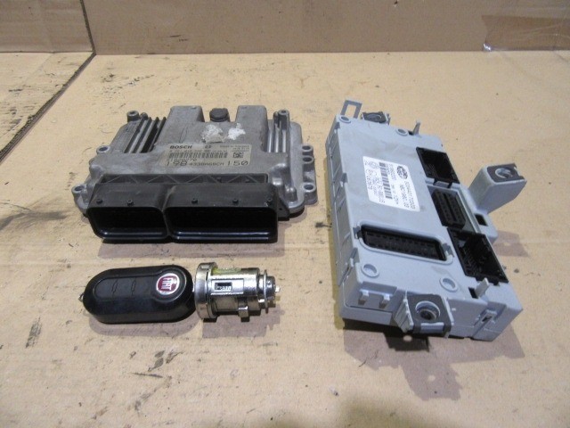 151503 Fiat Bravo 2007-2014 1,9 16v Diesel motorvezérlő szett 51828270 , 0281013580