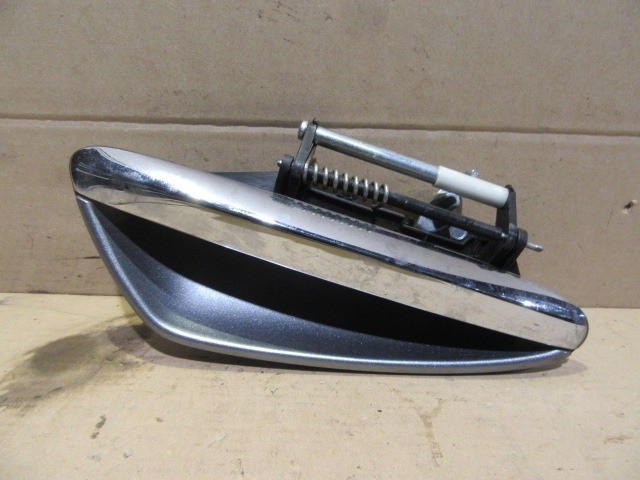 151535 Alfa Romeo 159 szürke színű, jobb hátsó külső kilincs