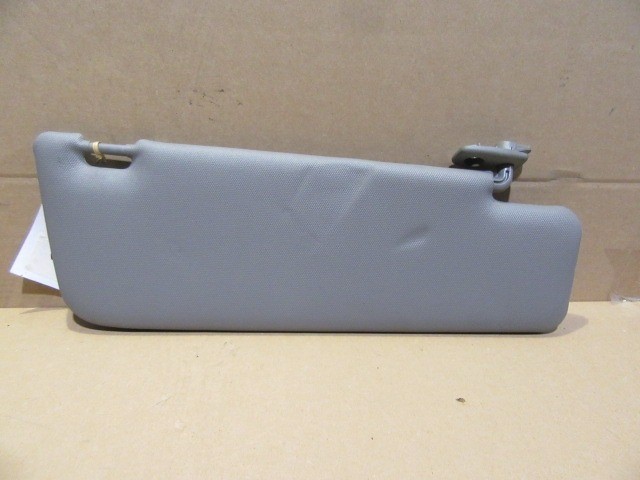 Lancia Ypsilon III. 2011- bal oldali szürke színű sima napellenző