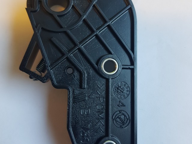 Alfa Romeo Stelvio, Fiat Panda III. , Lancia ypsilon III. gyári új motorháztető nyitó talp