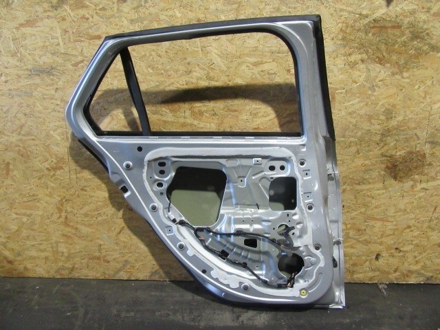 153538 Fiat Tipo 2015- KOMBI bal hátsó ajtó a képen látható sérüléssel