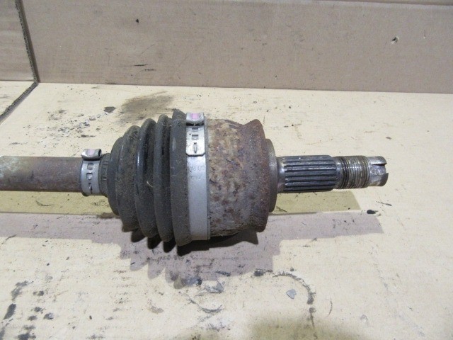 Fiat Panda II. 4x4 bal hátsó féltengely 46308100