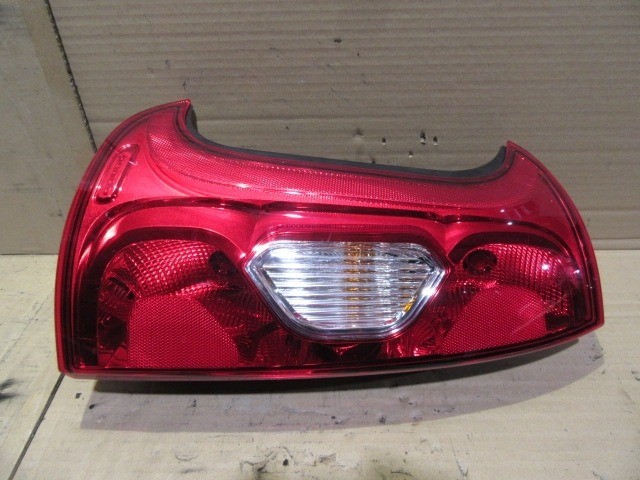 Fiat Panda III. 2012- bal hátsó lámpa 52102357