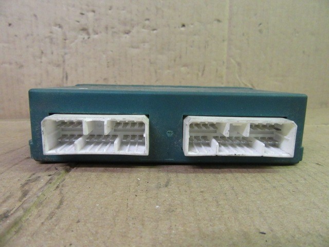 Fiat Multipla ablakemelő vezérlő 46847455