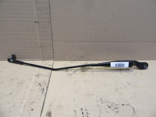 Alfa Romeo 159 jobb oldali ablaktörlő kar 50516540