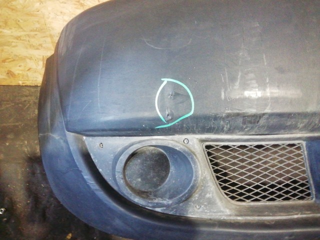 153783 Fiat Doblo 2005-2009 első lökhárító, a képen látható sérüléssel 735417815