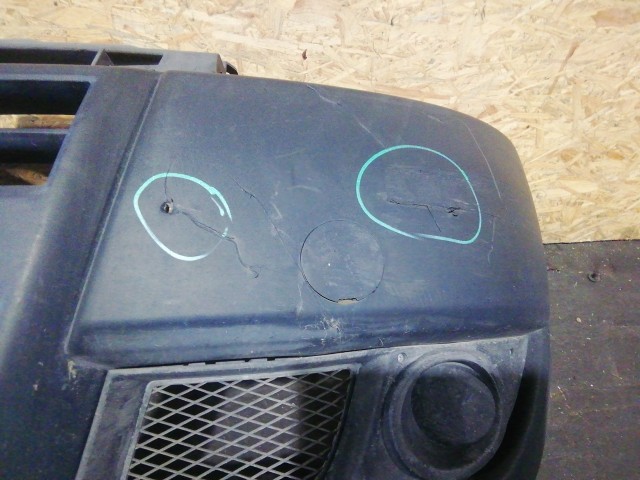 153783 Fiat Doblo 2005-2009 első lökhárító, a képen látható sérüléssel 735417815