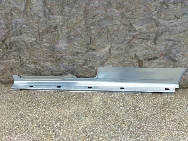 Citroen Berlingo 2008-2018, Peugeot Partner 2008-2018 jobb oldali utángyártott új küszöb, jobb tolóajtó nélküli kivitelhez