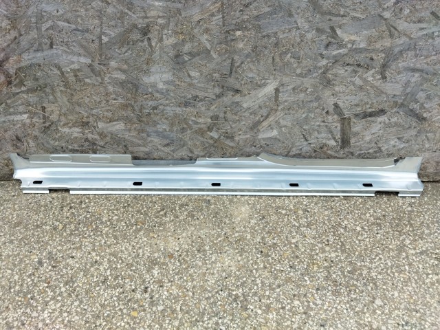 Citroen Berlingo 2008-2018, Peugeot Partner 2008-2018 bal oldali utángyártott új küszöb, bal tolóajtós kivitelhez