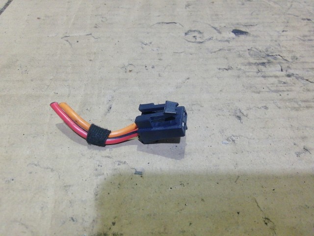Elektromos csatlakozó