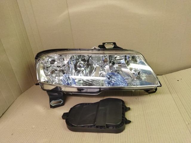 Fiat Stilo 5 ajtós, utángyártott új, TYC, jobb első fényszóró