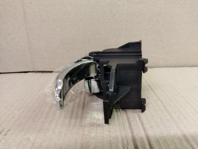 Nissan Navara 2005-2011 utángyártott új, jobb első belső kilincs