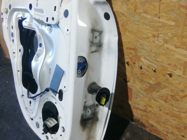 153957 Citroen C3 2008-2016 bal hátsó fehér színű ajtó