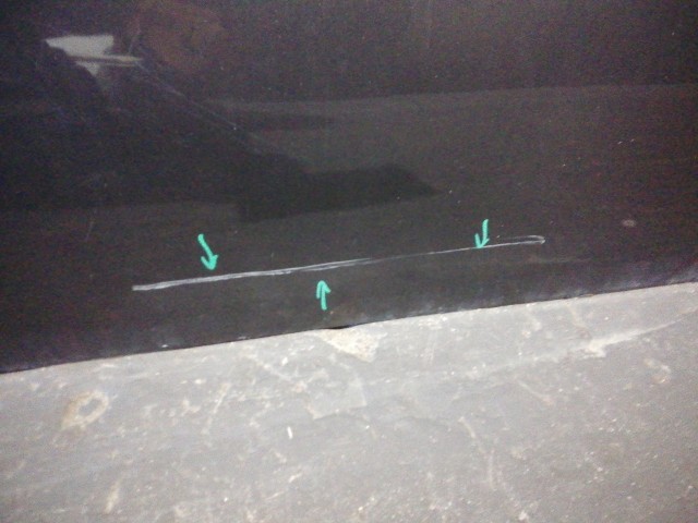 153960 Alfa Romeo 147 3 ajtós jobb oldali ajtó, a képen látható sérüléssel