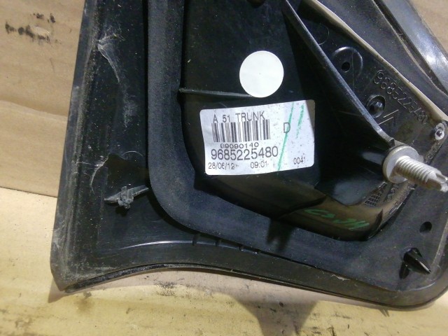 153982 Citroen C3 2010-2013 Jobb hátsó belső lámpa 9685225480