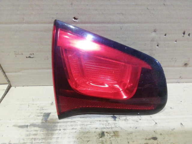 153983 Citroen C3 2010-2013 bal hátsó belső lámpa 9685225580