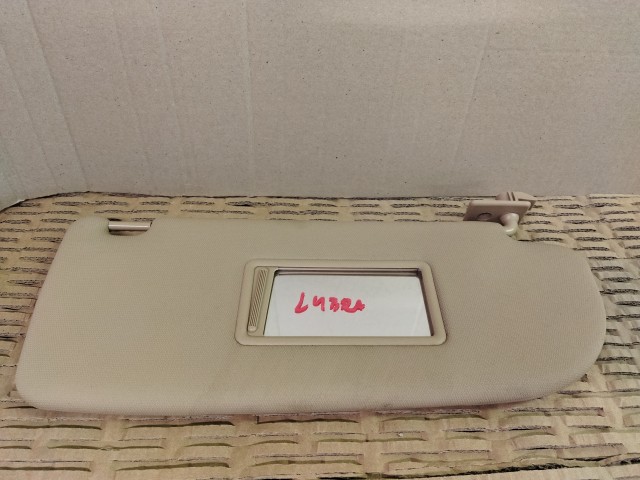 Lancia Lybra bézs színű, elhúzható tükrös, jobb oldali napellenző