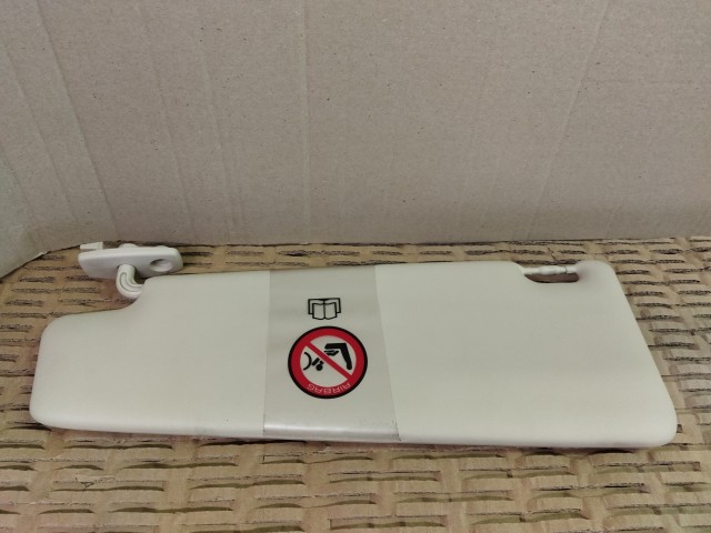 Fiat Idea bézs színű, tükrös jobb oldali napellenző