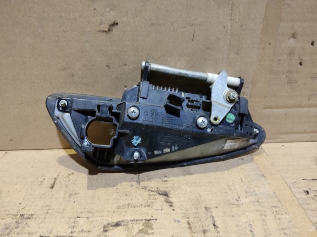 154287 Alfa Romeo 159 ezüst színű bal első külső kilincs 