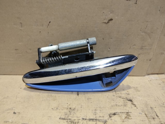 154297 Alfa Romeo 159 kék színű bal első külső kilincs