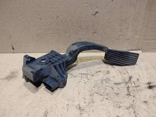 Alfa Romeo MiTo, Fiat Grande Punto gázpedál 55702020