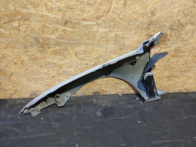 154405 Alfa Romeo 159, Brera, Spider jobb első sárvédő, a képen látható sérüléssel 60688211