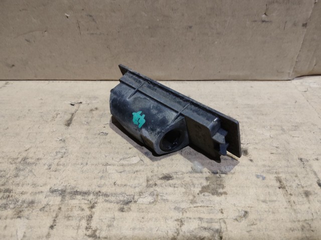 Fiat Doblo III. 2009-2015 kettényíló hátsó ajtós rendszámtábla világítás