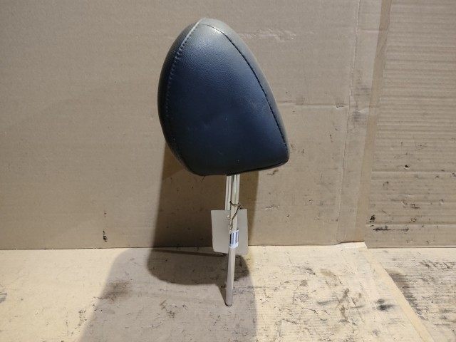 104259 Hyundai I 30 2007-2011 első bőr fejtámla