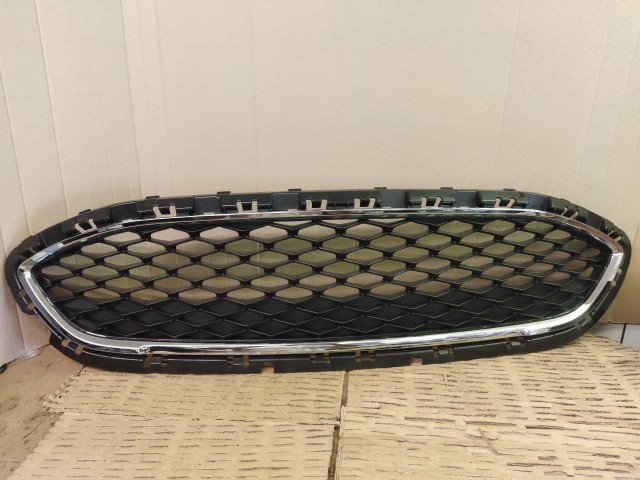 Ford Fiesta 2017-2023. utángyártott új díszrács 