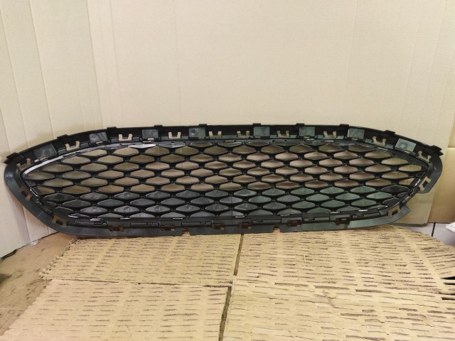 Ford Fiesta 2017-2023. utángyártott új díszrács 