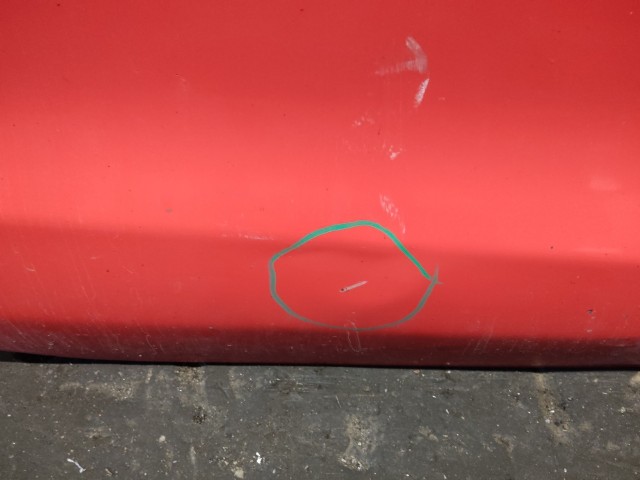 154648 Ford Ka 2008-2016 jobb oldali ajtó a képen látható sérüléssel