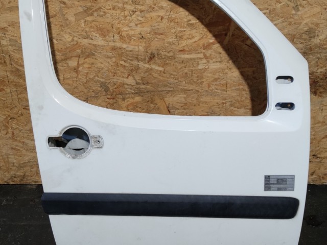 154674 Fiat Doblo 2000-2009 fehér színű jobb első ajtó 