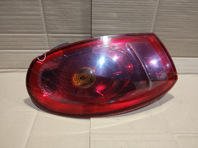 154706 Fiat Bravo 2007-2014 jobb hátsó lámpa a képen látható sérüléssel