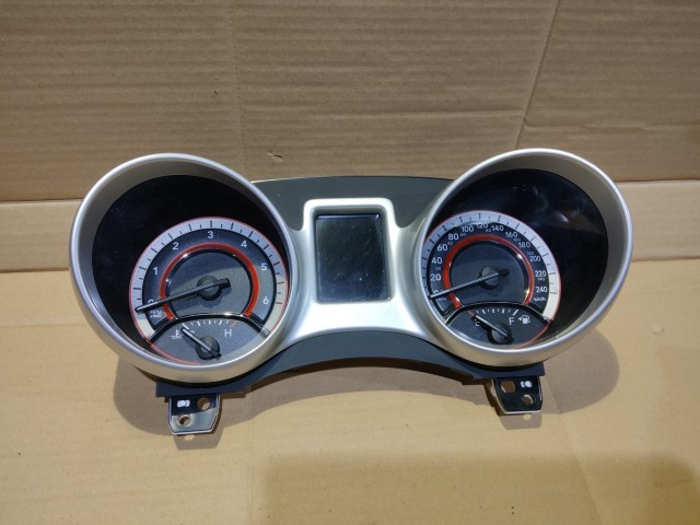 Fiat Freemont Diesel óracsoport 56046751af