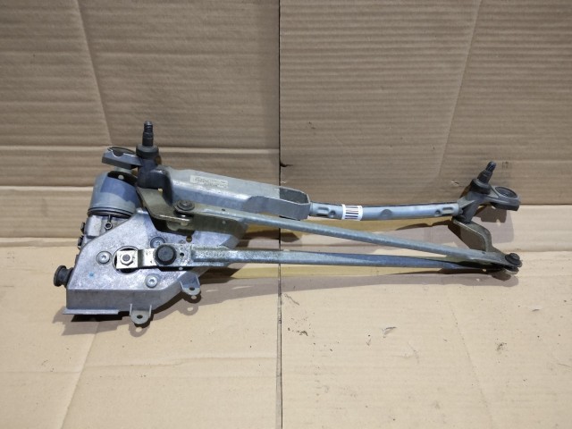 Ford Fiesta első ablaktörlő motor mechanikával 8a6117500ad