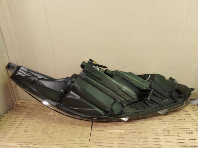 Ford Fiesta 2013-2017 utángyártott új, bal első fényszóró (TYC)