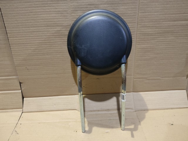 154827 Fiat 500 2007-2015 fekete színű első fejtámla